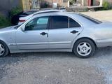Mercedes-Benz E 280 1997 годаүшін1 800 000 тг. в Астана – фото 3