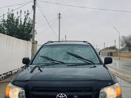 Toyota Highlander 2004 года за 4 500 000 тг. в Актау