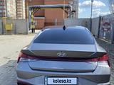 Hyundai Elantra 2021 года за 10 800 000 тг. в Актобе – фото 4