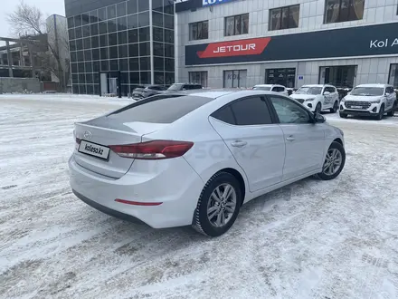 Hyundai Elantra 2018 года за 7 900 000 тг. в Актобе – фото 7