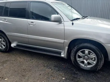 Toyota Highlander 2004 года за 9 900 000 тг. в Талдыкорган – фото 2