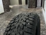 Комплект зимних шин (шипы) за 100 000 тг. в Астана – фото 3