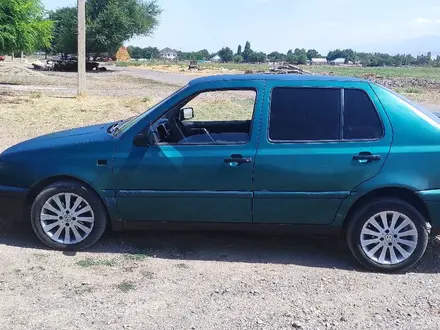 Volkswagen Vento 1995 года за 1 250 000 тг. в Кулан – фото 4