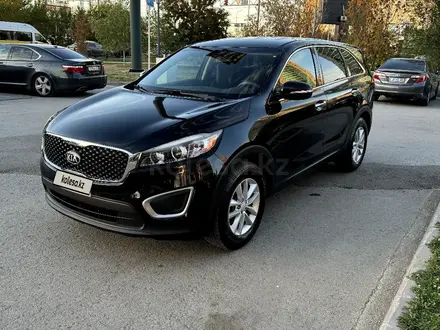 Kia Sorento 2017 года за 8 700 000 тг. в Актобе – фото 2