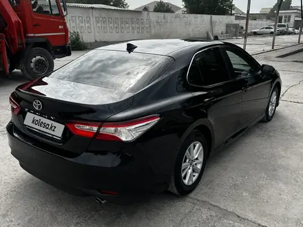 Toyota Camry 2019 года за 14 500 000 тг. в Шымкент – фото 4