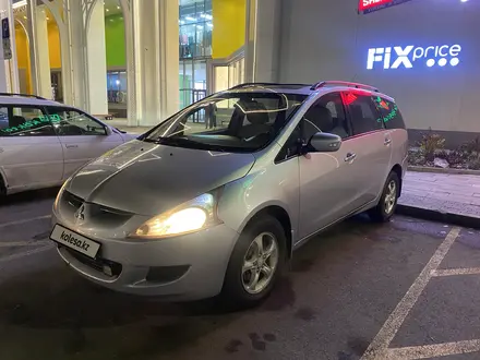 Mitsubishi Grandis 2006 года за 5 699 999 тг. в Астана