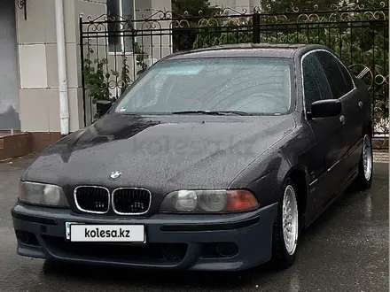 BMW 523 1997 года за 2 750 000 тг. в Актау