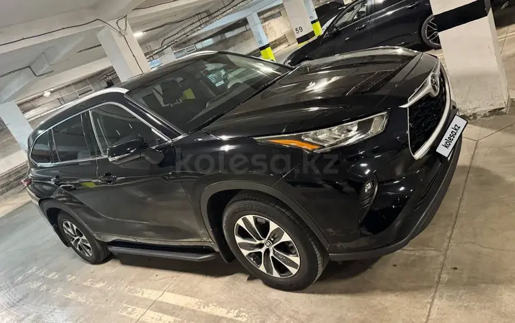 Toyota Highlander 2022 года за 23 800 000 тг. в Павлодар