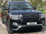 Toyota Land Cruiser 2017 года за 37 000 000 тг. в Астана – фото 2