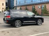 Toyota Land Cruiser 2017 года за 37 000 000 тг. в Астана – фото 5