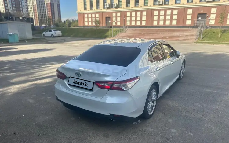 Toyota Camry 2020 года за 12 700 000 тг. в Шымкент