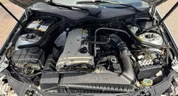 Mercedes-Benz C 200 2001 года за 2 100 000 тг. в Караганда – фото 5