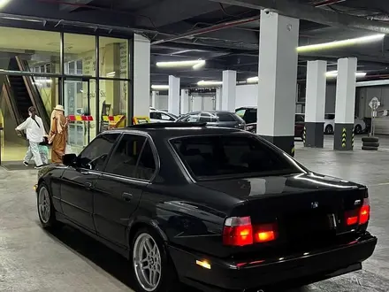 BMW M5 1994 года за 3 000 000 тг. в Шымкент – фото 4