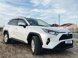 Toyota RAV4 2020 годаүшін17 500 000 тг. в Атырау – фото 5