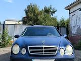 Mercedes-Benz CLK 200 1998 года за 1 150 000 тг. в Усть-Каменогорск – фото 2