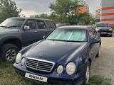 Mercedes-Benz CLK 200 1998 года за 1 150 000 тг. в Усть-Каменогорск – фото 3