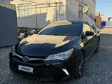 Toyota Camry 2015 года за 5 300 000 тг. в Атырау