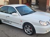 Hyundai Sonata 2003 года за 1 650 000 тг. в Шымкент – фото 2