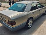 Mercedes-Benz E 220 1994 годаүшін1 600 000 тг. в Шымкент