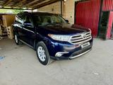 Toyota Highlander 2013 года за 8 500 000 тг. в Актобе – фото 2