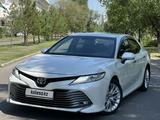 Toyota Camry 2018 годаfor13 000 000 тг. в Астана – фото 4