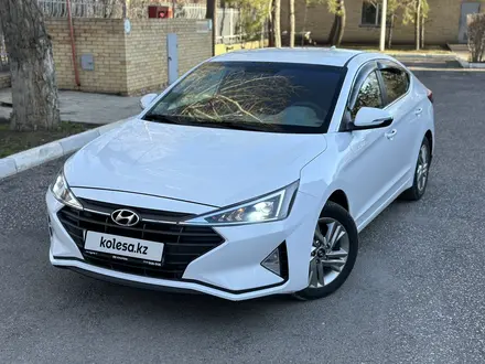 Hyundai Elantra 2019 года за 9 700 000 тг. в Караганда