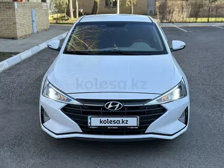 Hyundai Elantra 2019 года за 9 700 000 тг. в Караганда – фото 4