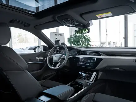 Audi Q8 e-tron 2023 года за 37 682 503 тг. в Алматы – фото 17