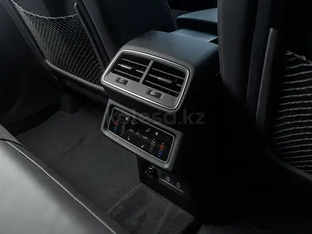 Audi Q8 e-tron 2023 года за 37 682 503 тг. в Алматы – фото 30
