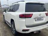 Toyota Land Cruiser 2023 года за 55 000 000 тг. в Атырау