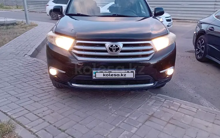Toyota Highlander 2012 года за 11 600 000 тг. в Астана
