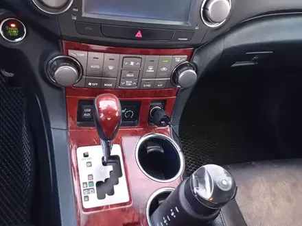 Toyota Highlander 2012 года за 11 600 000 тг. в Астана – фото 4