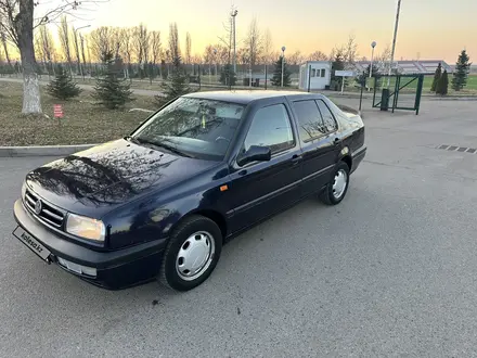 Volkswagen Vento 1995 года за 2 400 000 тг. в Алматы – фото 4