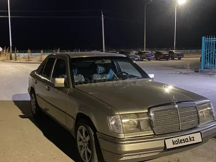 Mercedes-Benz E 230 1991 года за 1 400 000 тг. в Кызылорда – фото 2