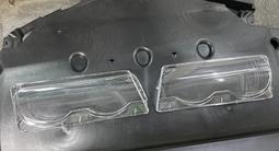 Стекла фар с ресничками Е60 за 12 500 тг. в Алматы – фото 3