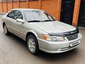 Toyota Camry 2000 года за 4 350 000 тг. в Темиртау – фото 4