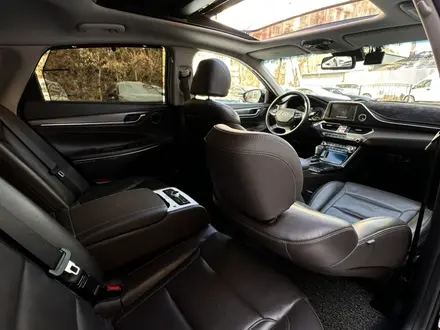 Hyundai Grandeur 2017 года за 11 900 000 тг. в Алматы – фото 24