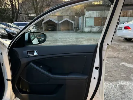 Kia K5 2011 года за 7 600 000 тг. в Алматы – фото 26