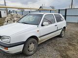 Volkswagen Golf 1994 года за 1 800 000 тг. в Актобе – фото 2