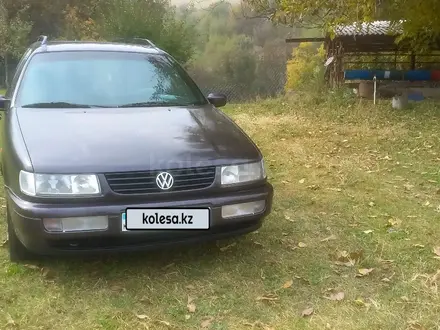 Volkswagen Passat 1994 года за 1 650 000 тг. в Шымкент – фото 10