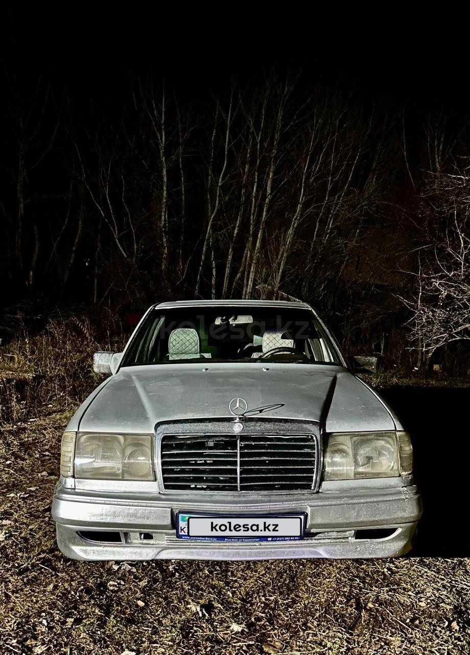 Mercedes-Benz E 280 1992 г.