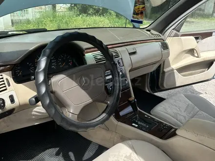 Mercedes-Benz E 230 1996 года за 1 250 000 тг. в Алматы – фото 11