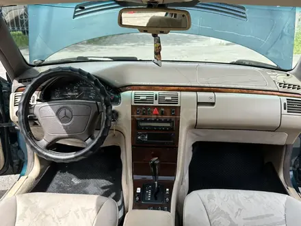 Mercedes-Benz E 230 1996 года за 1 250 000 тг. в Алматы – фото 14