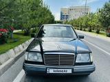 Mercedes-Benz E 220 1994 года за 1 750 000 тг. в Шымкент – фото 2