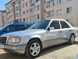 Mercedes-Benz E 220 1994 годаүшін3 200 000 тг. в Шымкент – фото 3