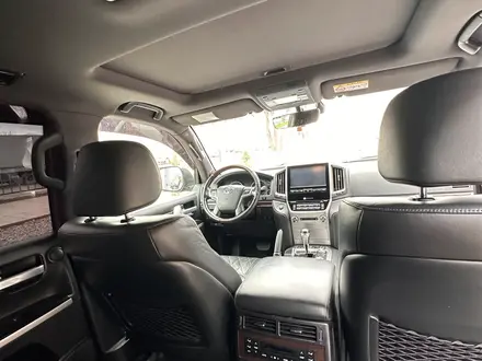 Toyota Land Cruiser 2017 года за 37 000 000 тг. в Караганда – фото 11