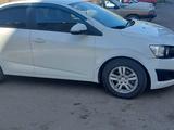 Chevrolet Aveo 2014 года за 3 500 000 тг. в Караганда – фото 2