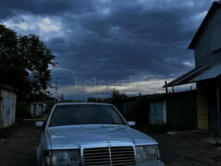 Mercedes-Benz E 280 1993 годаүшін2 500 000 тг. в Караганда – фото 2