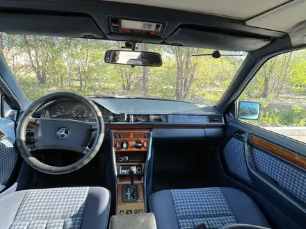 Mercedes-Benz E 280 1993 годаүшін2 500 000 тг. в Караганда – фото 10