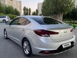 Hyundai Elantra 2018 года за 5 600 000 тг. в Шымкент – фото 3